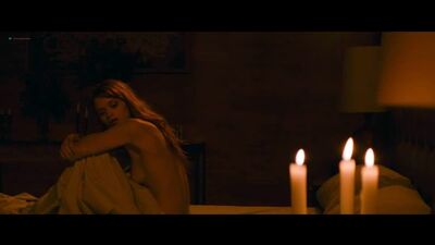 Эбби Ли Кершоу (2018 жылғы «Элизабет Харвест» фильміндегі жалаңаш көріністер)