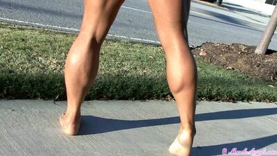 Aleesha Young - mãe de oito filhos