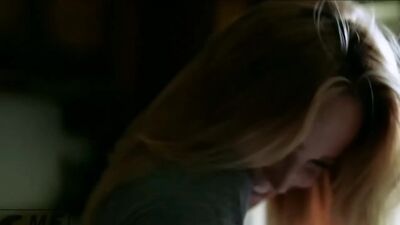Seksowny hołd dla Caity Lotz
