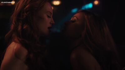 Vanessa Morgan, Madelaine Petsch – Riverdale (2019) s03e15 HD 1080p Nue ? Sexy ! / Vanessa Morgan, Madelaine Petsch – Riverdale