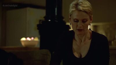 Andrea Thompson - NYPD Blue, temporada 6, episodio 18 (1999) HD 1080p ¿Desnuda? ¡Qué sexy! Ver online