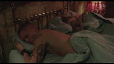 Claire van der Boom desnuda, Paula Malcomson - Battlecreek (2017) HD 1080p