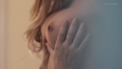 Mindy Robinson, Hannah Hughes Nua – VHS 2 (2013) HD 1080p Ver Online / Mindy Robinson, Hannah Hughes – Z/L/O 2
