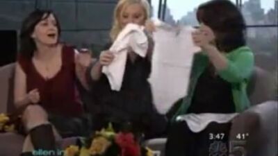Tina Fey, Amy Poehler y Rachel Dratch en el programa de Ellen, 2005