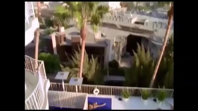 Depilacja brazylijska. Seks w wielkim mieście. (480p).mp4