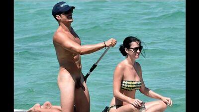 Орландо Блум голим із Кеті Перрі на природі | Orlando Bloom naked Katy Perry