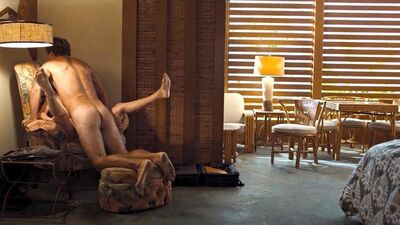 Cobie Sudders nua a fazer sexo em scandalplanet.com