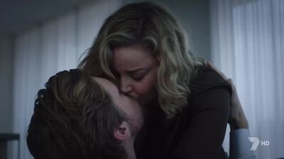 Abbie Cornish - secret Bridesmaids Business S1e01