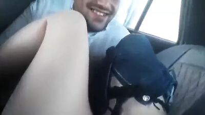Un chico azerí le hace una mamada