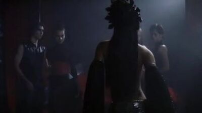 Aaliyah Queen із «Проклятої», добірка