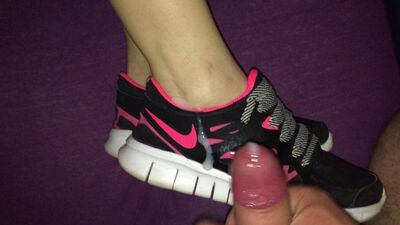 Buty do biegania Nike z kamszotem w darmowym filmiku 2.0