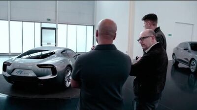 Abstracción: El arte del diseño (5) (2017) Ralph Gilles, diseñador de automóviles