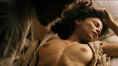 Elena Anaya nackt im Film „Kapitän Alatriste“ (2006)