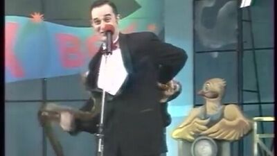 ErMI - Discours d'ouverture (Tournoi des Dix du KVN 2000. Finale)