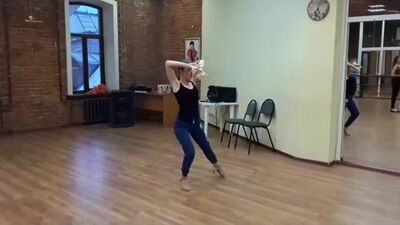 Әйелдерге арналған латын биі. Оқытушы: Анна Авдеева. Самара би және музыка академиясы