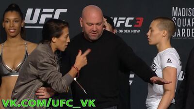 Джоанна Енджевич пен Роуз Намаджунас – UFC 217 алдындағы салмақ өлшеу және көзбен тіктесу
