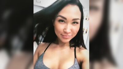 This Cute Asian Girl Know how to Pick up Hot Russian Boys