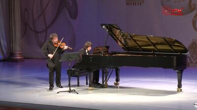 Concerto de beneficência em Saransk com o violinista virtuoso Sergei Krylov e o pianista Filipp Kopachevsky