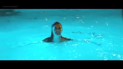 Julia Dietze, Violetta Schurawlow i inni – Nude – Halbe Brüder (2015) Obejrzyj online