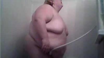 Very Fatty Loves to Masturbate