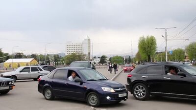 El secuestro de la novia (al estilo «Fast & Furious») Nalchik-Baksán