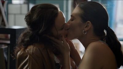 Jitka Cvancarová (Cvancarova), Jana Kolesárová (Kolesarova) Nude – Po uszy s01e07-08 (2014) / Jitka Cvancarová, Jana Kolesárová