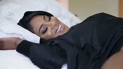 Muslim Arab Ebony Hijab Hot Sexy Blowjob