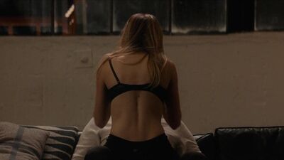 Halston Sage - Люди, которых ты знаешь