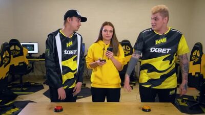 NAVI Iceberg i AWF – Wyzwanie „Odpowiedz w 5 sekund”