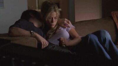 She gave her boyfriend a handjob