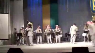 Ukraińska orkiestra wojskowa – motyw muzyczny z gry „Sonic 2: Boss Theme” w wersji orkiestrowej