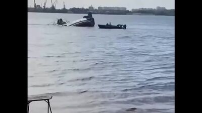 Le bateau à moteur «Barracuda» a coulé au large de la Volga, à Samara..mp4