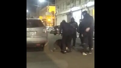 Лезгинка билегені үшін ұрды (көп қарғыс сөздер)