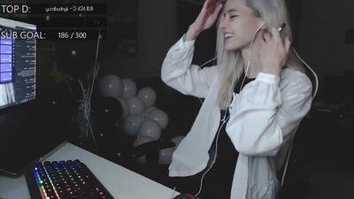 GTFOBAE MONTRE SES FESSES EN DIRECT | FUITE [ fuites de célébrités, nue, fesses, poitrine, seins, cul, GTFOBAE, prise en flagrant délit, streameuse,