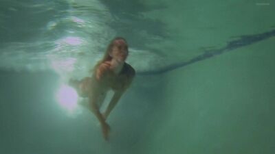 Tara Rice nue - Bikini Model Academy (États-Unis, 2015) 1080p
