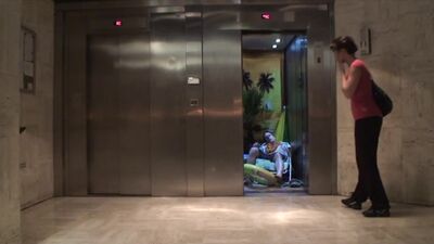 Farces dans l'ascenseur