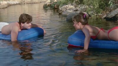 Sherilyn Fenn nue dans le film « The Wraith » (1986, Mike Marvin) en 1080p