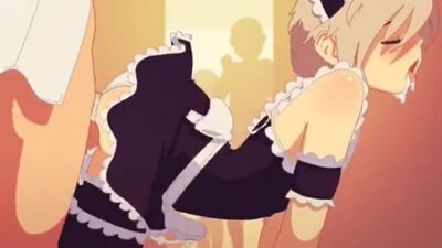 Une servante aux cheveux blancs se fait remplir de sperme