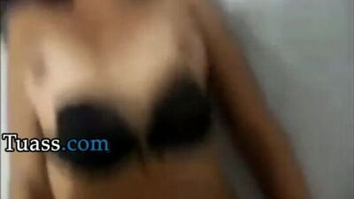 Vídeo pornô de adolescente mexicana amadora a foder com força em casa - Tuass.com
