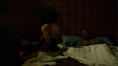 Simone Missick nue - Luke Cage s01e01 (2016) HD 1080p