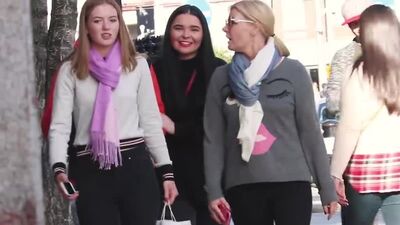 Шейкер 2-бөлім: Қоғамдық жерде мастурбация жасау (Қарапайым әзіл) Sex ArtHDCinema.it Жаңа фильмдер Телехикаялар Кино Эротика Күлкілі Клиптер Секси қыздар