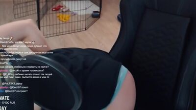 Ahrinyan a brûlé sa culotte en direct | LEAK [ fuites de célébrités, ahrinyan, cul, poitrine, seins, fesses, streameuse, ahrinyan, twitch
