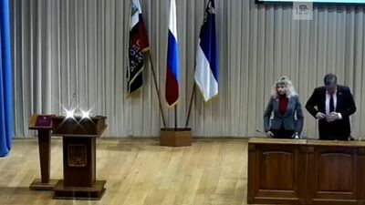 O presidente da Câmara de Belgorod, Galdun, prestou juramento ao som da música de «Star Wars»