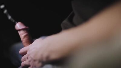 Il s'est masturbé avec un masturbateur