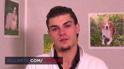Бұл жігіт айқын түрде ауызбен секс жасағанды жақсы көреді