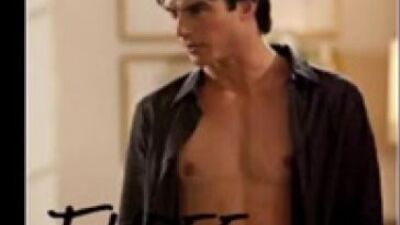 Damon Salvatore desnudo, el actor de «El diario de un vampiro», Damon