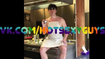 ¡Máxim Galkin desnudo!