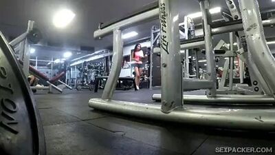I banged a hot Latina after my workout