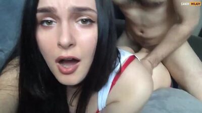 Eine von denen, die es lieben, einen Schwanz im Hintern zu haben (Porno, Amateur, russisch, Sex, Blowjob, Anal, Abspritzen, Lutschen, Seitensprung, FFM, jung, Orgasmus)