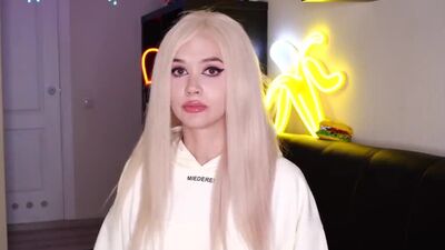 Jak doprowadzić dziewczynę do orgazmu – porady rosyjskich aktorek porno. Blog Eva Elfie